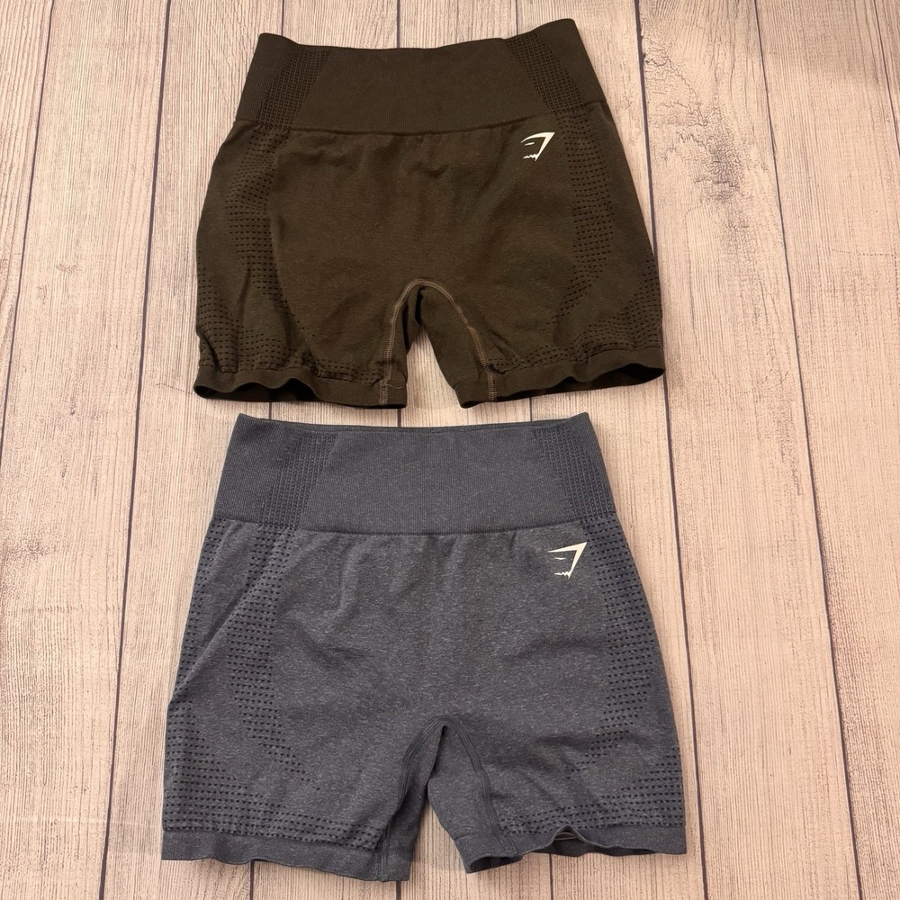 Gymshark Adapt Camo Seamless Shorts 2 Pair Gray Olive Green‎ Women's Small